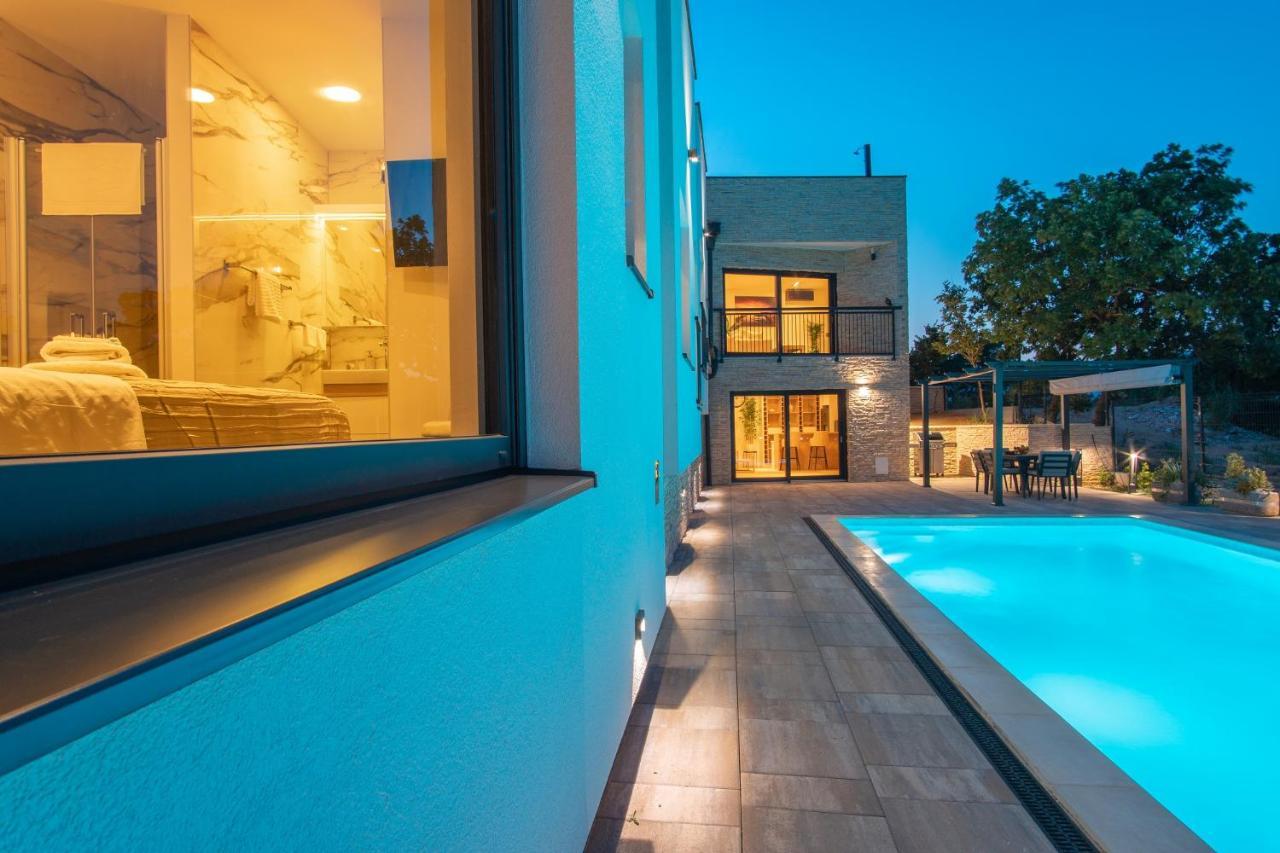 Perla Nera Heated Pool & Sauna Stan Trigraci Exteriör bild